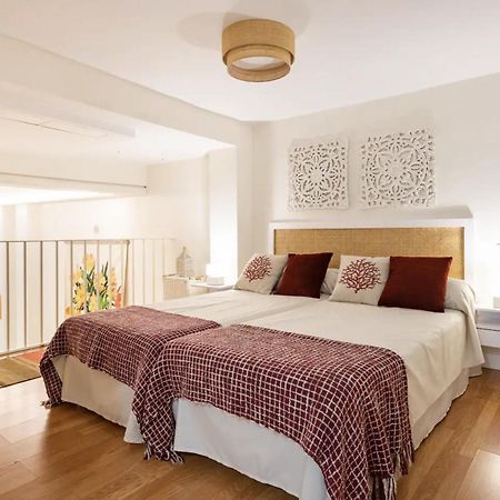 Loft En Centro De Sevilla Con Parking Gratis Bagian luar foto